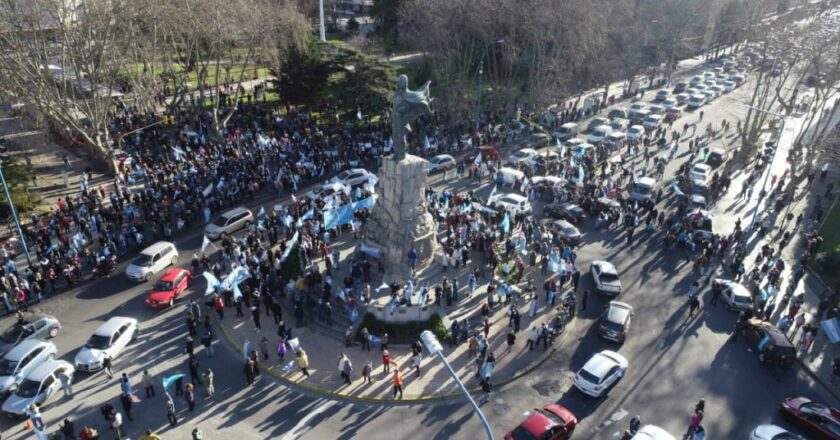 Evalúan vallar los tres monumentos más vandalizados de Mar del Plata.