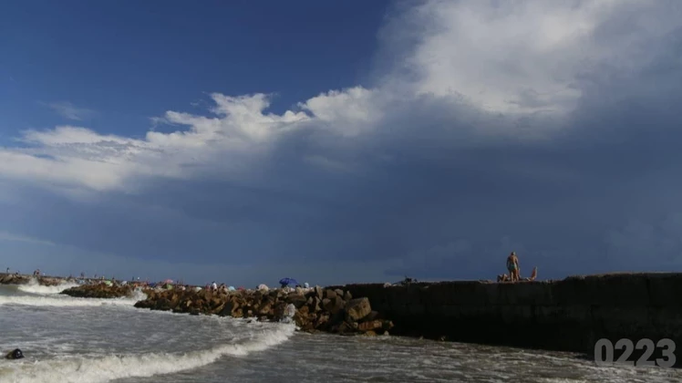 Lunes caluroso y tormentoso en Mar del Plata: ¿sigue la inestabilidad en Nochebuena?