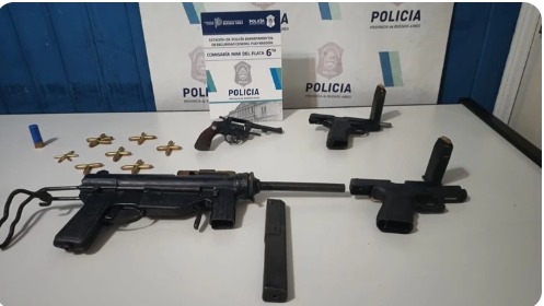 Lo acusan de balear a un hombre en ajuste de cuentas y descubrieron que tenía un arsenal en el auto