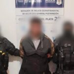 Atan a matrimonio durante una entradera, chocaron y cambiaron de auto en la huida: un detenido