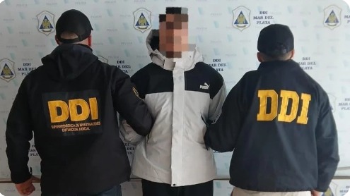 Recuperan objetos robados a 15 mujeres surfistas durante un robo en Los Acantilados