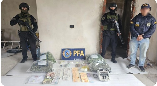 Otro golpe a una banda narco: detuvieron a 8 personas y secuestraron drogas y más de 100 mil dólares