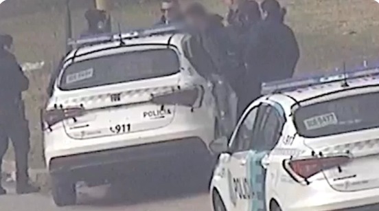 Video: robó una camioneta en el Puerto y la chocó en Punta Mogotes tras una persecución policial