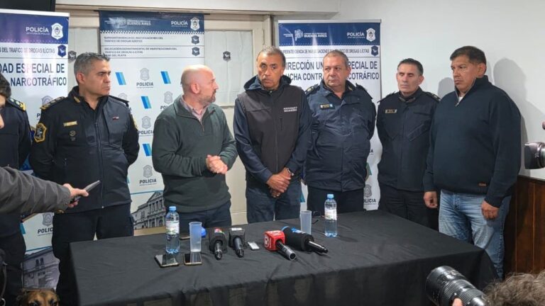 Golpe al narcotráfico en Mar del Plata: 18 allanamientos, 10 aprehendidos y más de 11 kilos de drogas secuestrados